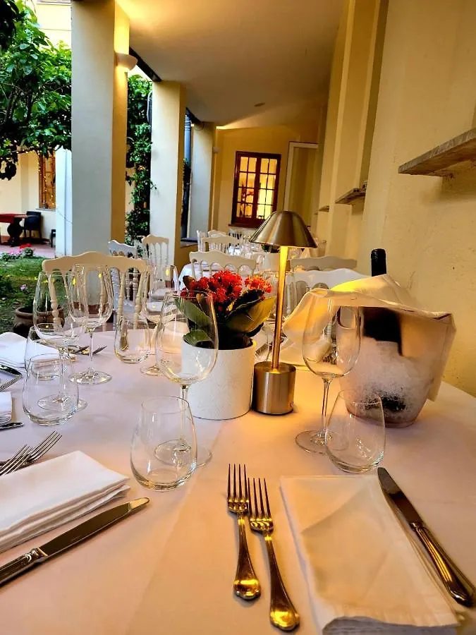 Palazzo Cappuccini Art Relais Hotell Neapel